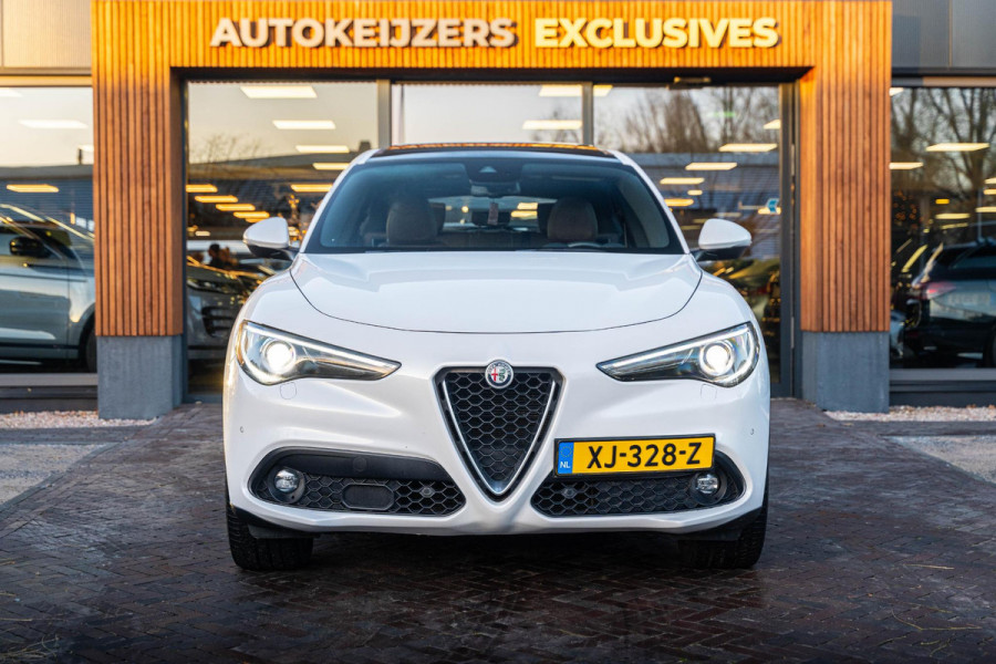 Alfa Romeo Stelvio 2.2d Super Panorama dak leer Navi trekhaak