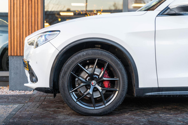 Alfa Romeo Stelvio 2.2d Super Panorama dak leer Navi trekhaak