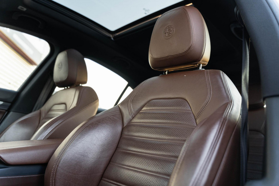 Alfa Romeo Stelvio 2.2d Super Panorama dak leer Navi trekhaak