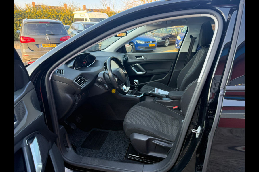 Peugeot 308 SW 1.2 PureTech 110 PK | Blue Lease Executive