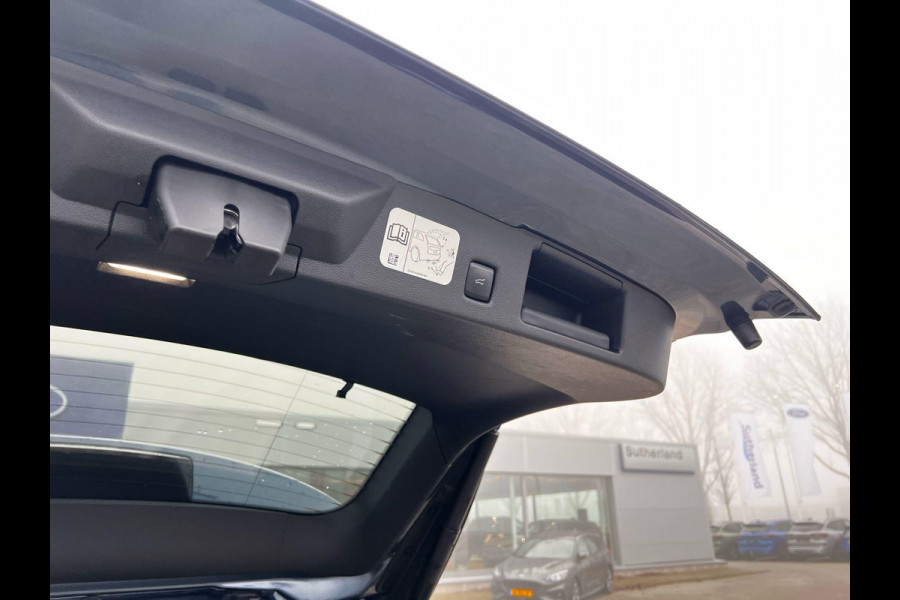 Ford Kuga 1.5 EcoBoost ST-Line X 150pk | Driver Assistance Pack | Wegklapbare Trekhaak | Winterpack | Technology Pack | 1.800kg Trekgewicht