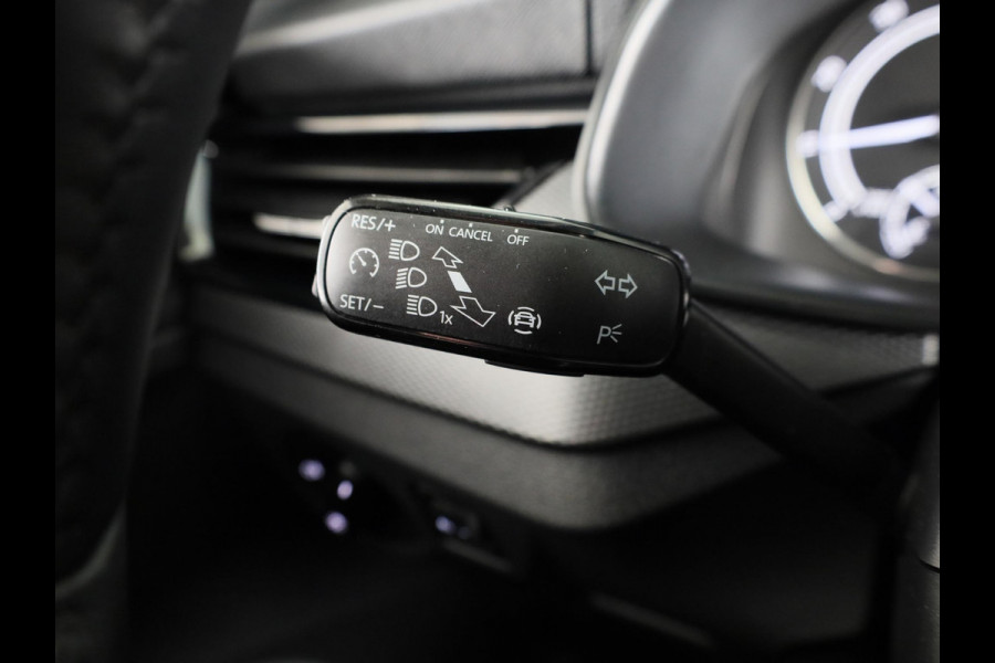 Škoda Kamiq 1.0 TSI Ambition 110 pk | Verlengde garantie | Navigatie via App | Cruise control | LED koplampen |
