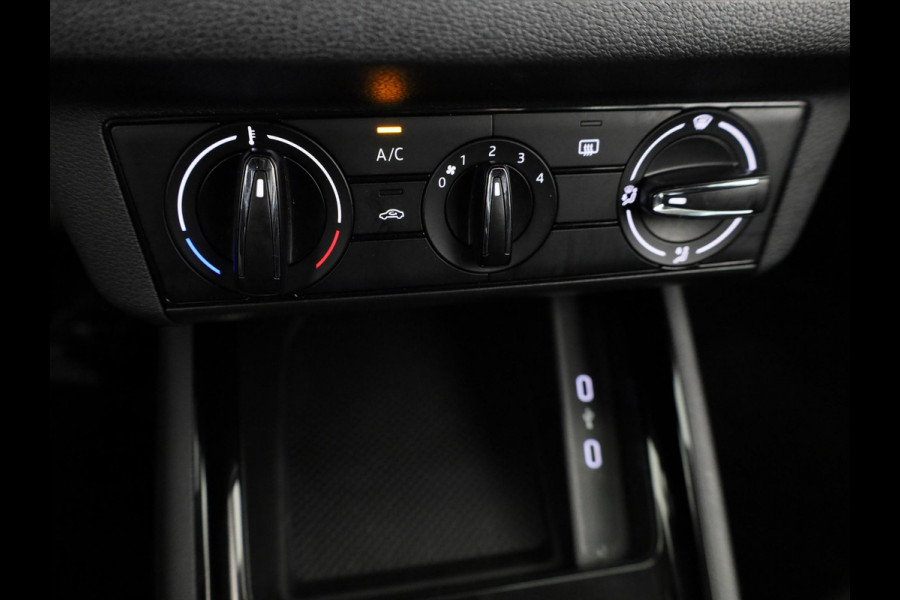 Škoda Kamiq 1.0 TSI Ambition 110 pk | Verlengde garantie | Navigatie via App | Cruise control | LED koplampen |