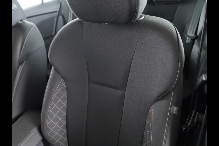 Škoda Kamiq 1.0 TSI Ambition 110 pk | Verlengde garantie | Navigatie via App | Cruise control | LED koplampen |