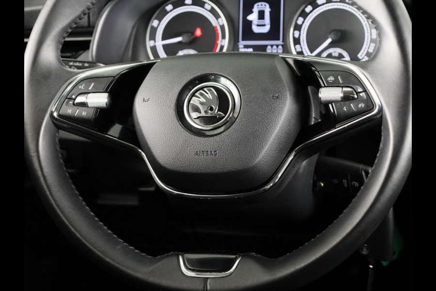 Škoda Kamiq 1.0 TSI Ambition 110 pk | Verlengde garantie | Navigatie via App | Cruise control | LED koplampen |