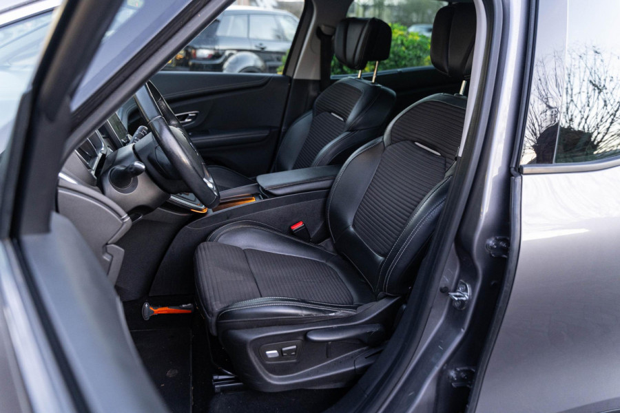 Renault Grand Scénic 1.3 TCe Intens 7p. Half leer Navi trekhaak