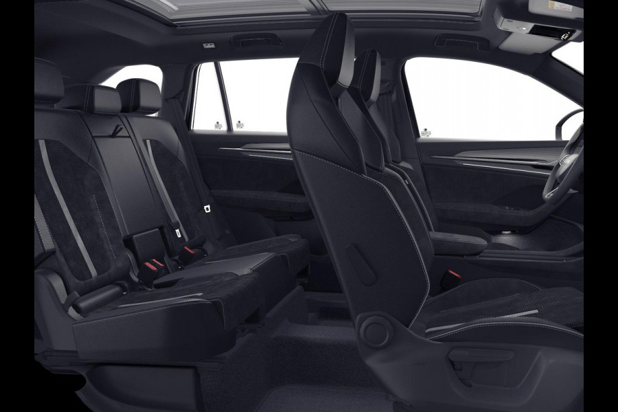 Škoda Kodiaq Sportline Business PHEV 1.5 TSI 204 pk 6 versn. DSG | Panoramadak | Wegklapbare trekhaak | Light & view pakket