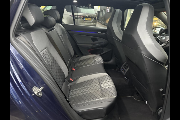 Volkswagen Golf Variant 1.5 eTSI R-Line Panoramadak, Keyless entry, Camera, LED pakket