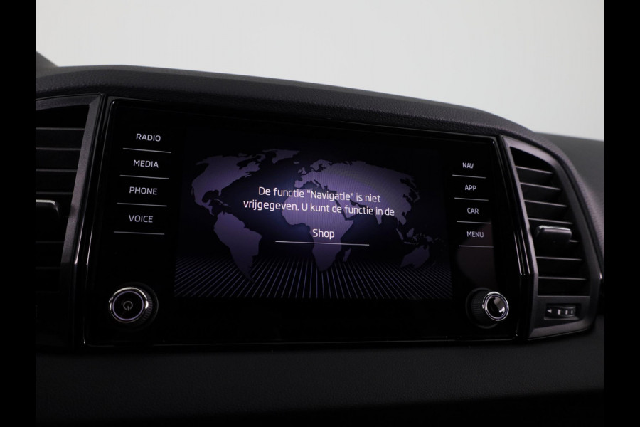 Škoda Karoq Sportline Business 1.5 TSI 150 pk 7 versn. DSG | Wegklapbare trekhaak | Travel Assist Pakket Plus