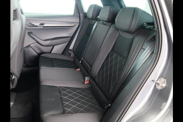 Škoda Karoq Sportline Business 1.5 TSI 150 pk 7 versn. DSG | Wegklapbare trekhaak | Travel Assist Pakket Plus