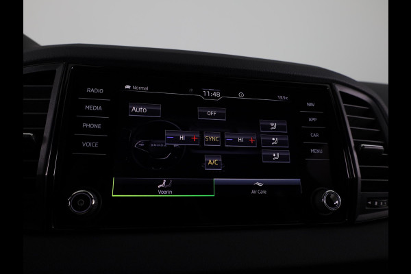 Škoda Karoq Sportline Business 1.5 TSI 150 pk 7 versn. DSG | Wegklapbare trekhaak | Travel Assist Pakket Plus