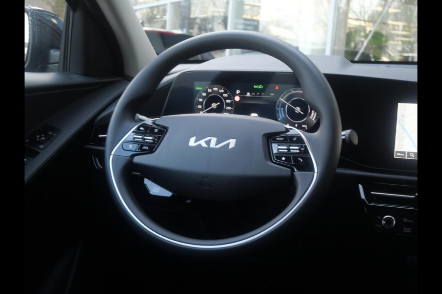 Kia Niro EV Light 64.8 kWh | Navi | Camera | Stand verwarming |
