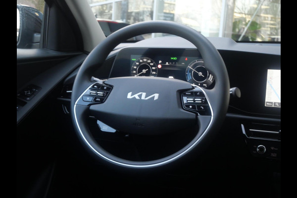 Kia Niro EV Light 64.8 kWh | Navi | Camera | Stand verwarming |