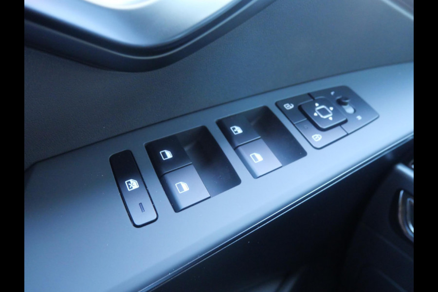 Kia Niro EV Light 64.8 kWh | Navi | Camera | Stand verwarming |