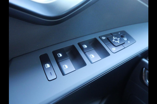 Kia Niro EV Light 64.8 kWh | Navi | Camera | Stand verwarming |