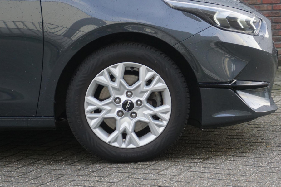 Kia Ceed 1.0 T-GDi 120PK DynamicLine/Geen Importauto/ All-Seasonbanden.