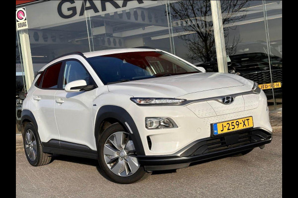 Hyundai Kona EV Fashion 64 kWh | SOH: 95,1% | 3 Fase | warmtepomp | HUD | Blindspot | Climate | Navi |