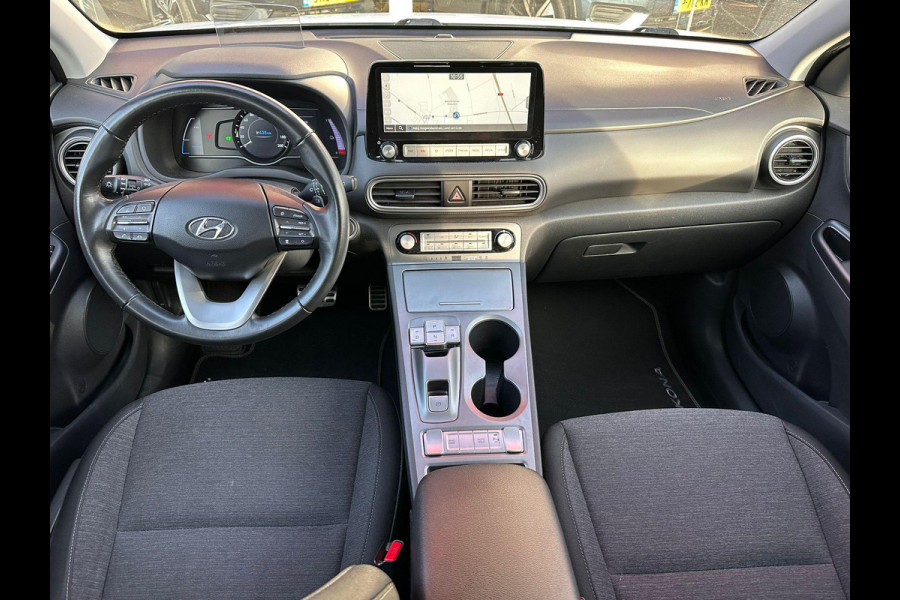 Hyundai Kona EV Fashion 64 kWh | SOH: 95,1% | 3 Fase | warmtepomp | HUD | Blindspot | Climate | Navi |