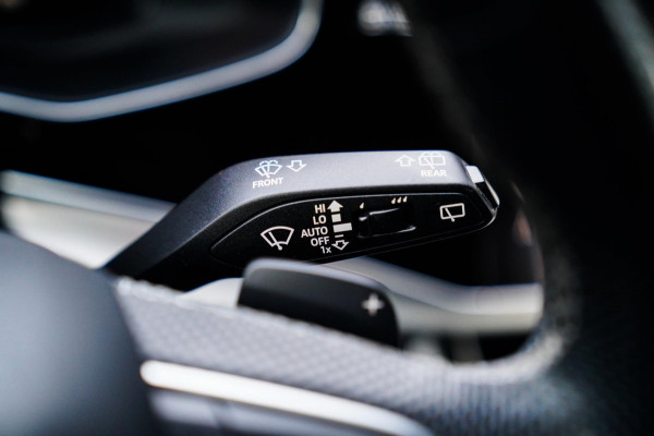 Audi Q8 60 TFSI e quattro Competition | Achterbank Verwarming | Stuurwiel Verwarming | Bang & Olufsen