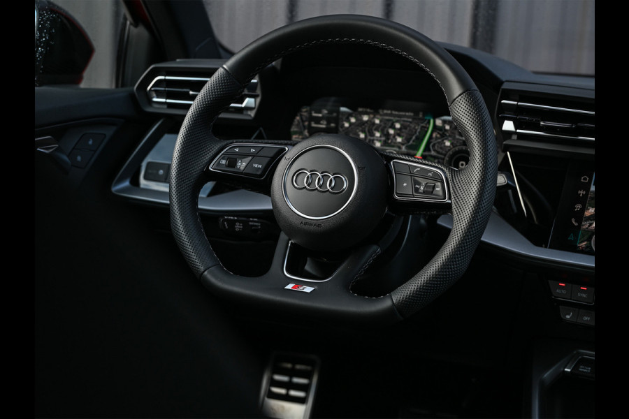 Audi A3 Sportback 45 TFSI e S EDITION COMPETITION | BLACK OPTIC | MATRIX LED | KEYLESS | VIRTUAL COCKPIT | PANORAMADAK | AMBIANCE INTERI