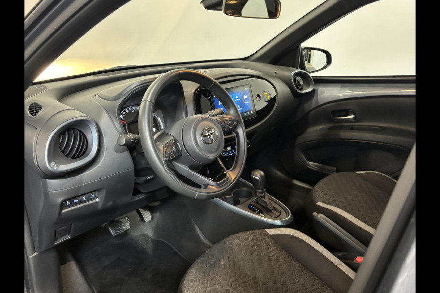 Toyota Aygo X 1.0 VVT-i Automaat Pulse Navigatie Apple Carplay/Android Auto Camera  Climate Control Adaptive Cruise Control Two Tone