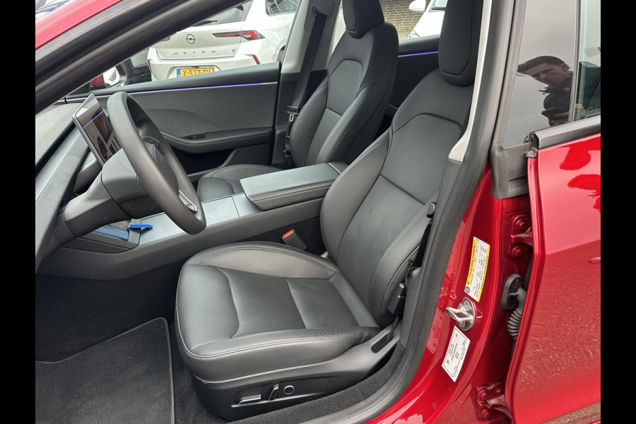 Tesla Model 3 RWD 60 kWh ORGI. NL 23.000KM! | VOLLEDIGE TESLA GARANTIE T/M 01/2028 OF 80.000KM| DE HOOGVOLTACCU EN AANDRIJFLIJN TOT 2032 of 160.000KM | ELEK. ACHTERKLEP| STOEL VENTILATIE