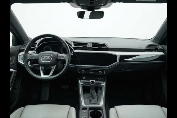 Audi Q3 Sportback 45 TFSI quattro edition one 230pk | Navigatie | Parkeercamera | B&O Audio | Panoramadak | Lederen bekleding