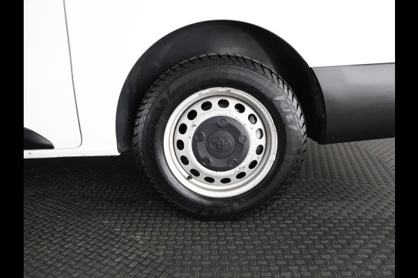 Toyota ProAce Worker 2.0 D-4D Navigator Long GARANTIE TOT 05-2030! NAVIGATIE . PARKEERSENSOREN ACHTER . TREKAAK .