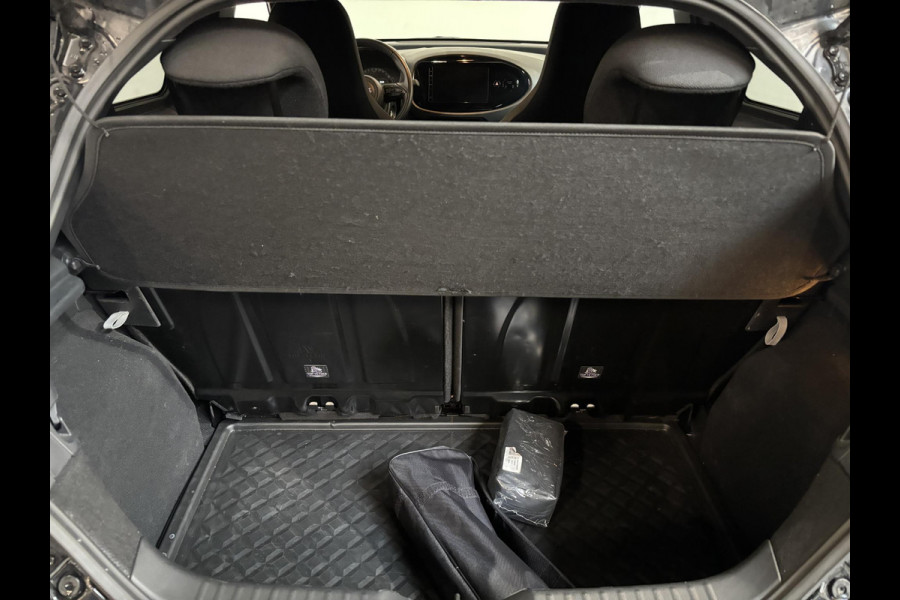 Toyota Aygo X 1.0 VVT-i Automaat Pulse Navigatie Apple Carplay/Android Auto Camera  Climate Control Adaptive Cruise Control Two Tone