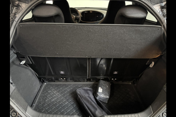 Toyota Aygo X 1.0 VVT-i Automaat Pulse Navigatie Apple Carplay/Android Auto Camera  Climate Control Adaptive Cruise Control Two Tone