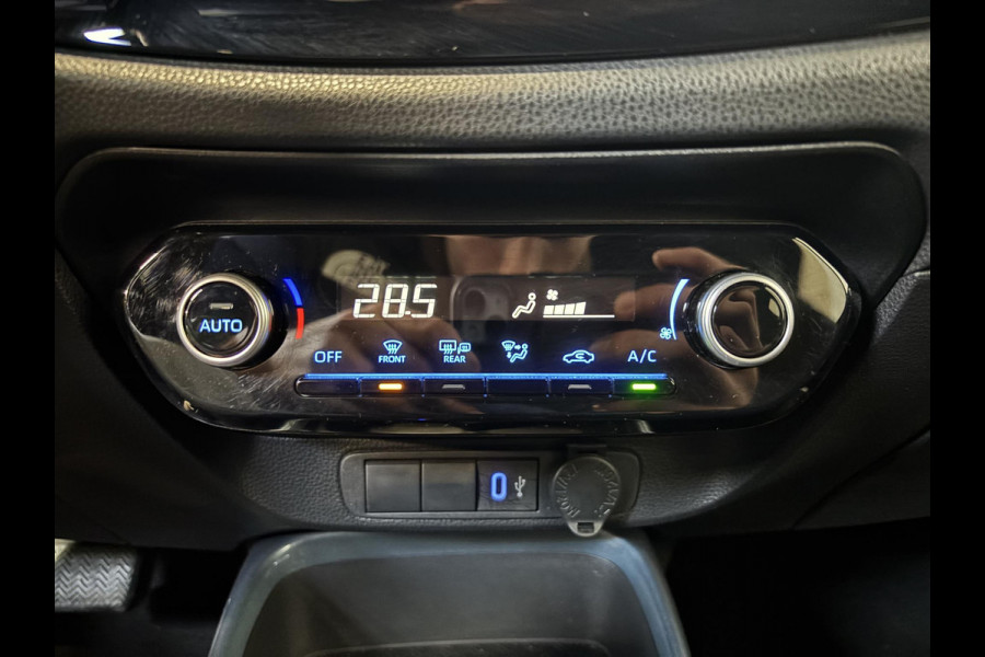 Toyota Aygo X 1.0 VVT-i Automaat Pulse Navigatie Apple Carplay/Android Auto Camera  Climate Control Adaptive Cruise Control Two Tone