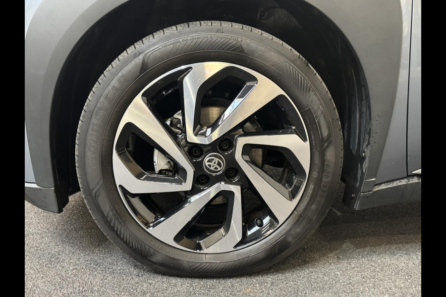 Toyota Aygo X 1.0 VVT-i Automaat Pulse Navigatie Apple Carplay/Android Auto Camera  Climate Control Adaptive Cruise Control Two Tone