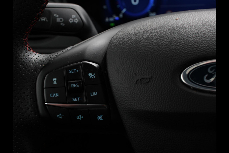 Ford FOCUS Wagon 1.0 EcoBoost 125pk mhev ST Line X | Panorama dak | Navigatie Groot scherm | Apple Carplay/Android Auto | Parkeersensoren | Camera | Driver Assistance Pack | Winter Pack | LED-koplampen | Panoramadak | Virtual Cockpit | All seasonbanden