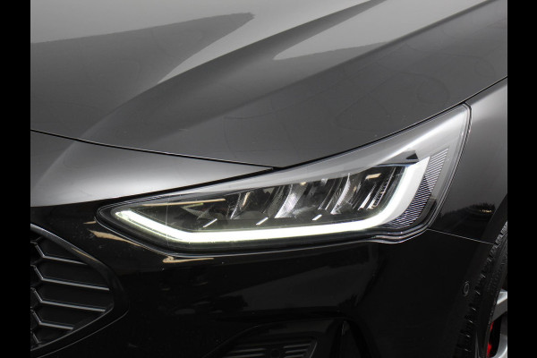 Ford FOCUS Wagon 1.0 EcoBoost 125pk mhev ST Line X | Panorama dak | Navigatie Groot scherm | Apple Carplay/Android Auto | Parkeersensoren | Camera | Driver Assistance Pack | Winter Pack | LED-koplampen | Panoramadak | Virtual Cockpit | All seasonbanden