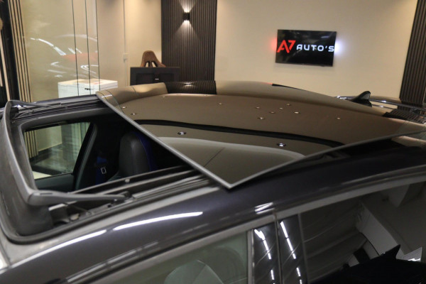 Volkswagen Golf 2.0 TSI R 4Motion /PERFORMANCE/AKRAP/PANO/HUD/IQ/H-K/VOL