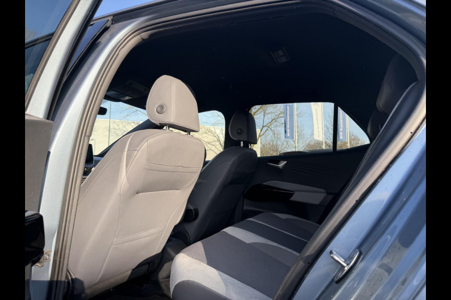 Volkswagen ID.3 Business 58 kWh ORIGINEEL NL / NAP | STOEL- & STUURVERWARMING | ADAPTIEVE CRUISE | CAMERA | MATRIX LED | RIJKLAAR MET 12 MND BOVAG