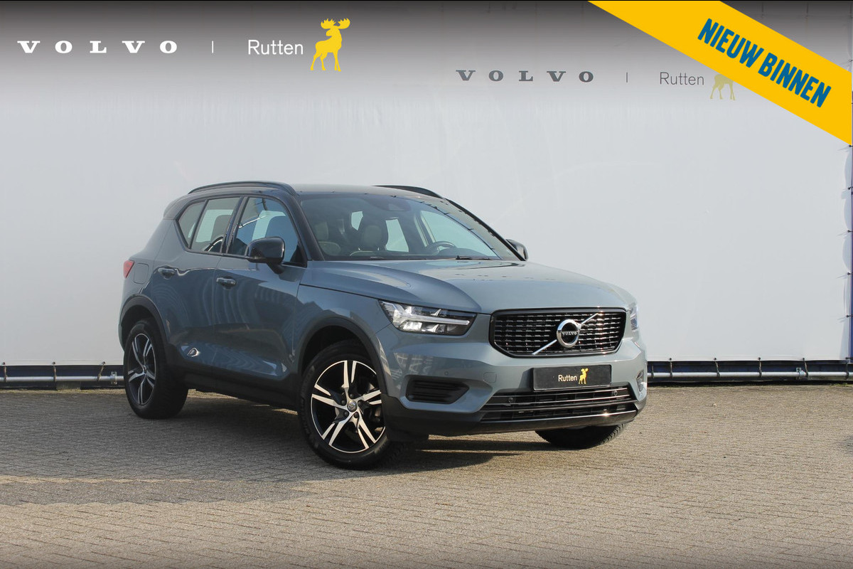 Volvo XC40 1.5 T3 R-Design Adaptieve cruise control / Semi elektrisch wegklapbare trekhaak / Blis / Apple Carplay / Verwarmbare voorstoelen en verwarmbaar stuurwiel / Climate control