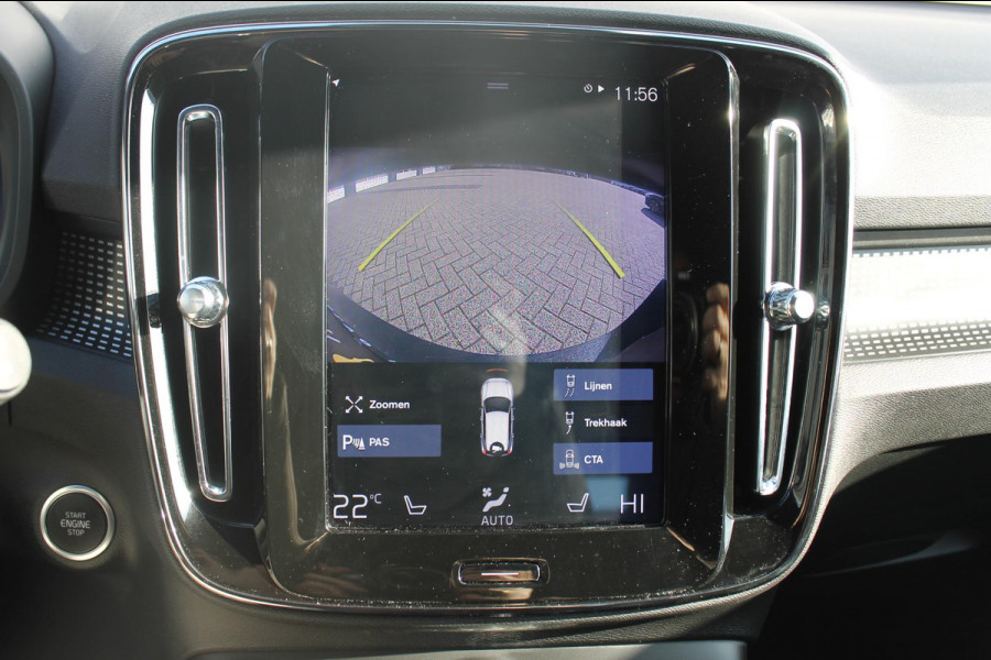 Volvo XC40 1.5 T3 R-Design Adaptieve cruise control / Semi elektrisch wegklapbare trekhaak / Blis / Apple Carplay / Verwarmbare voorstoelen en verwarmbaar stuurwiel / Climate control