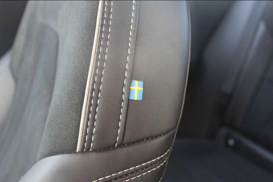 Volvo XC40 1.5 T3 R-Design Adaptieve cruise control / Semi elektrisch wegklapbare trekhaak / Blis / Apple Carplay / Verwarmbare voorstoelen en verwarmbaar stuurwiel / Climate control