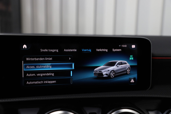 Mercedes-Benz A-Klasse 200 AMG Aut7 | 163PK | Pano | Led | Stoelverwarming | Clima | Apple-carplay | Camera | Widescreen | 2018.