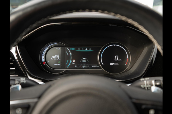 Kia e-Niro ExecutiveLine 64 kWh 3 Fase | Cruise | Clima | Camera | Carplay | Navi | Keyless | Stoelverwarming-verkoeling |