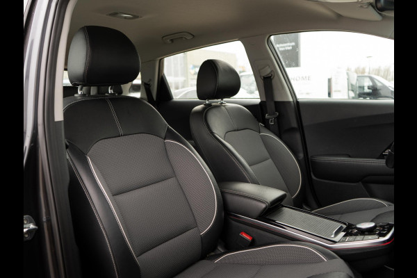 Kia e-Niro DynamicLine 64 kWh 3 Fase | Keyless | Camera | Navigatie | Carplay | DAB+ |