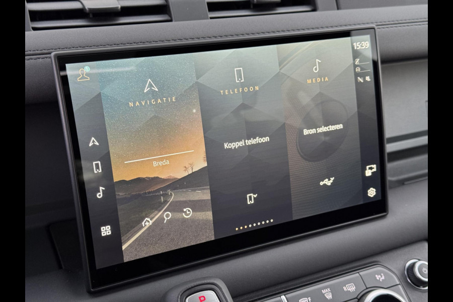 Land Rover Defender P300e 110 X-Dynamic SE