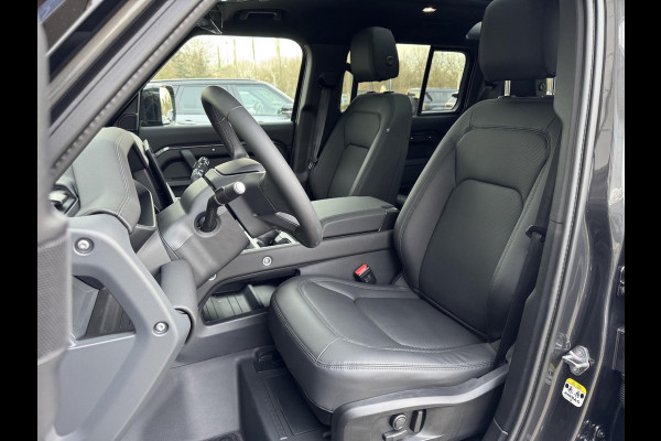 Land Rover Defender P300e 110 X-Dynamic SE