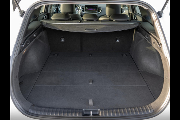 Kia Ceed Sportswagon 1.0 T-GDi DynamicPlusLine | Stoel en stuurverwarming | Navigatie | Camera | Parkeersensoren achter | Apple Carplay / Android Auto |