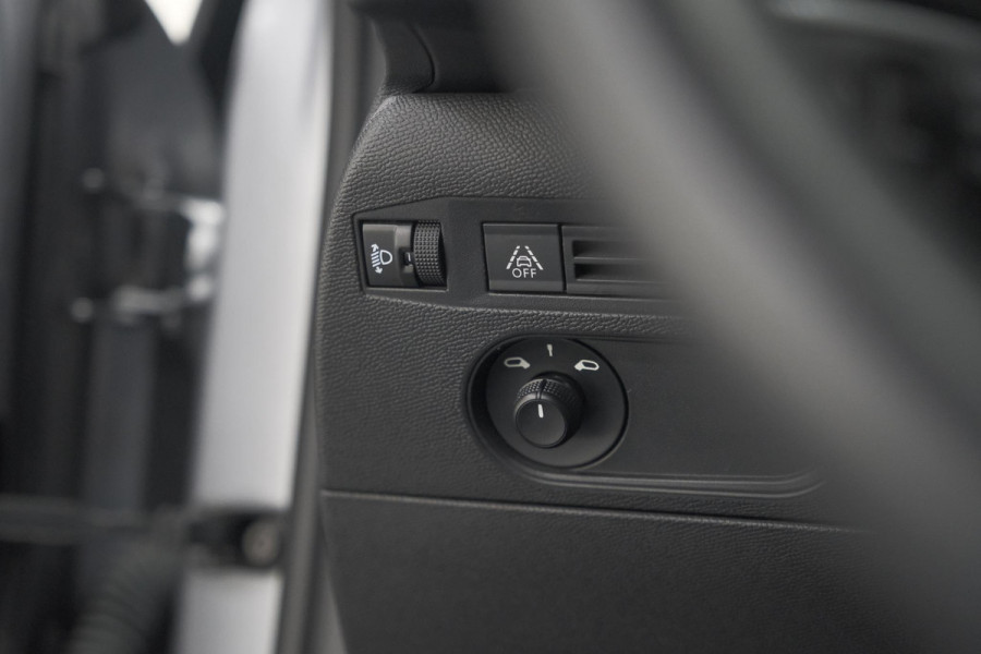 DS DS 3 Crossback PureTech 100 Montmartre | Parkeersensoren | Apple Carplay | Allseason Banden | Navigatie | Climate Control