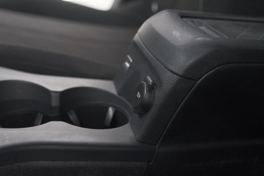 DS DS 3 Crossback PureTech 100 Montmartre | Parkeersensoren | Apple Carplay | Allseason Banden | Navigatie | Climate Control