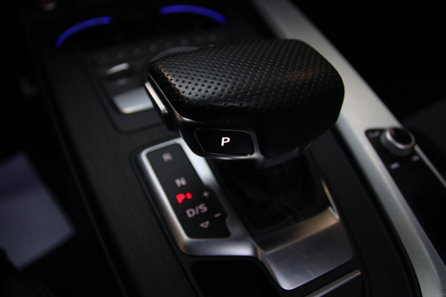 Audi A4 Avant 35 TFSI 2.0 3x S-line PANO-VIRTUAL-LED-NAP