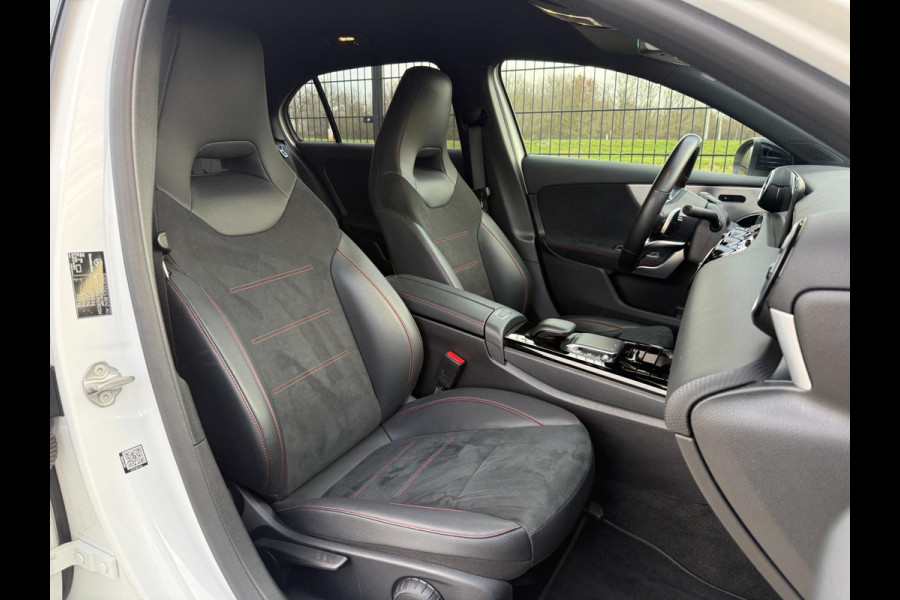 Mercedes-Benz A-Klasse 180 AMG Line | Camera | Stoelverw. | CarPlay