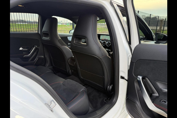 Mercedes-Benz A-Klasse 180 AMG Line | Camera | Stoelverw. | CarPlay